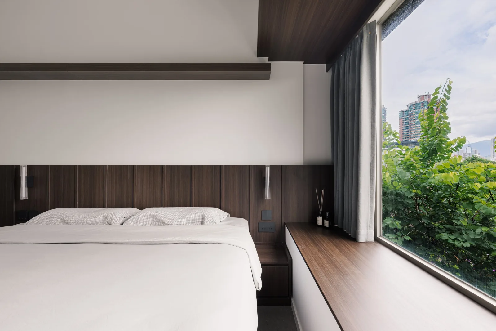 Fiori — Bedroom