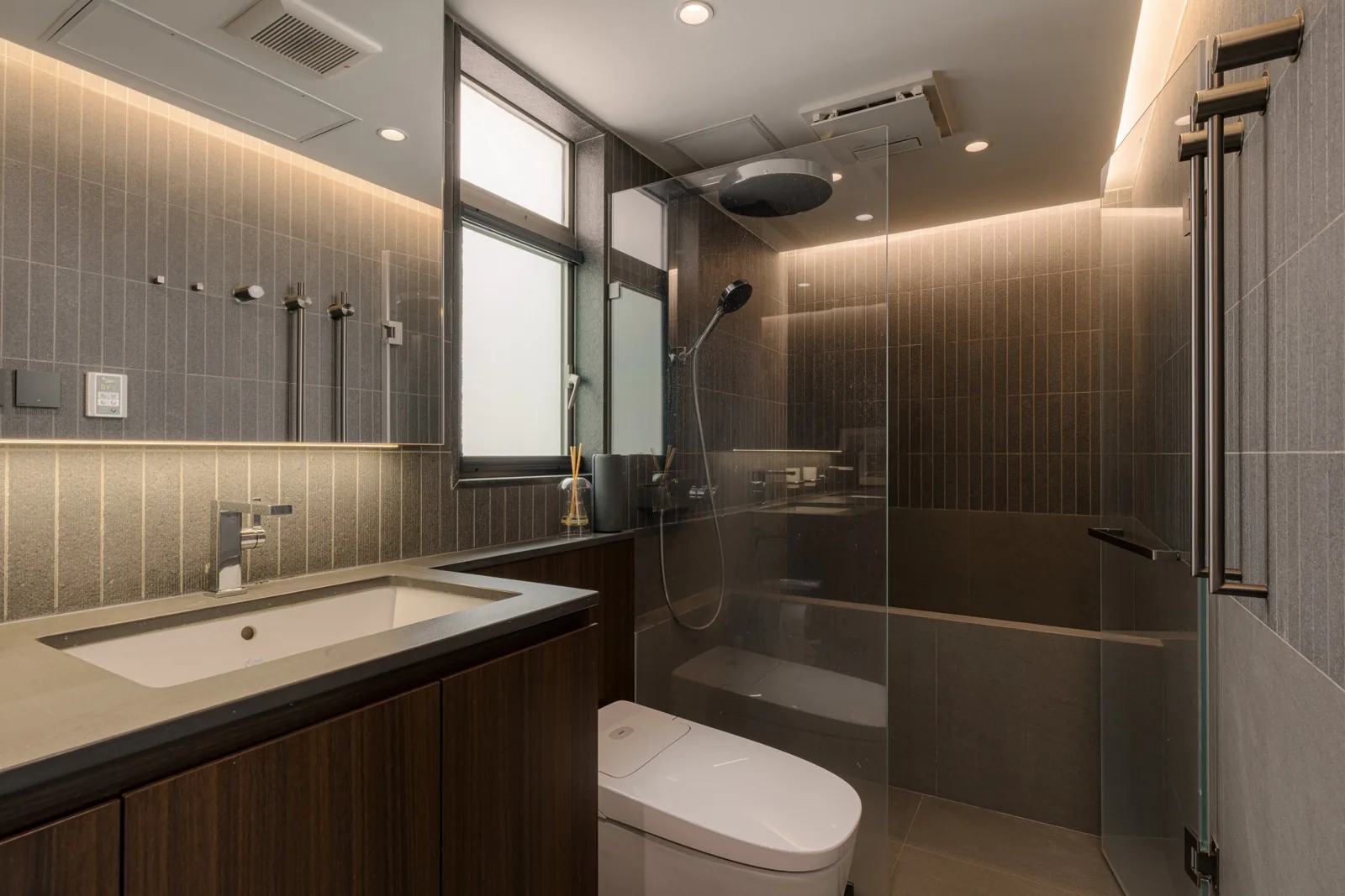 Fiori — Bathroom