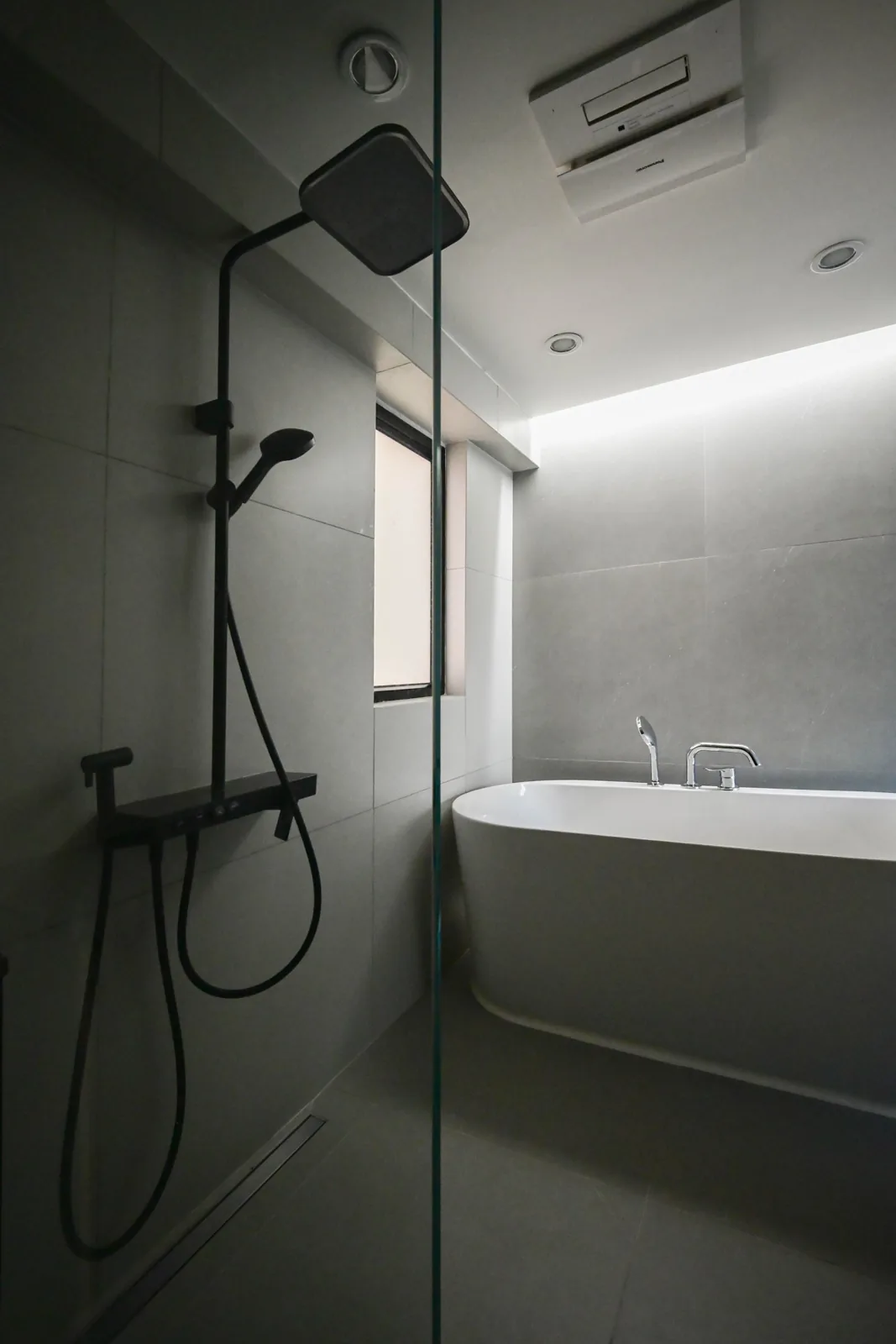 Kingston Terrace Tower bathroom